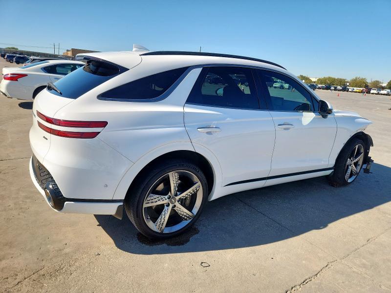 Photo 3 from auction – 2023 GENESIS GV70 BASE with VIN KMUMADTB6PU088832