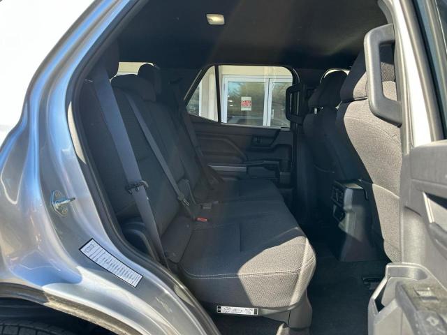 Photo 6 from auction – 2025 TOYOTA 4RUNNER SR with VIN JTEVA5BR0S5008693