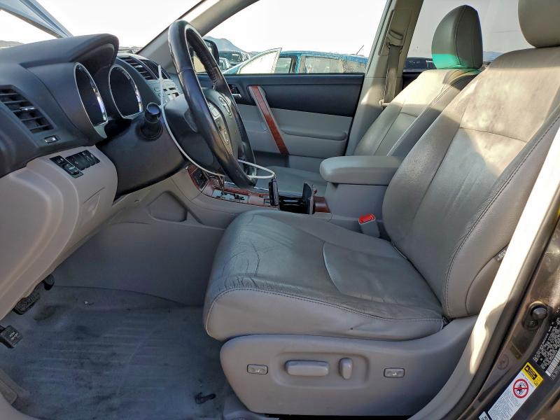 Photo 7 from auction – 2010 TOYOTA HIGHLANDER with VIN 5TDDK3EH6AS024510
