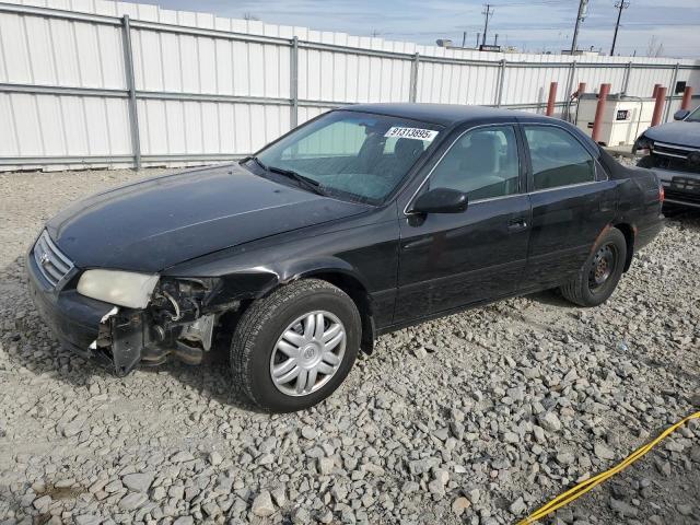 TOYOTA CAMRY CE 2000 with VIN 4T1BG22K6YU997424 - Photo from auction