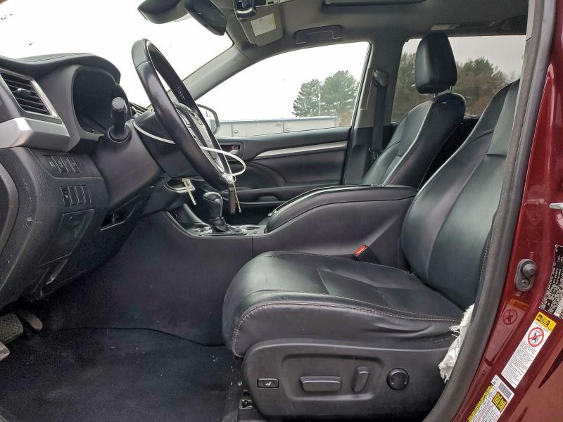 Foto 7 de la subasta – 2018 TOYOTA HIGHLANDER con VIN 5TDJZRFH4JS891405