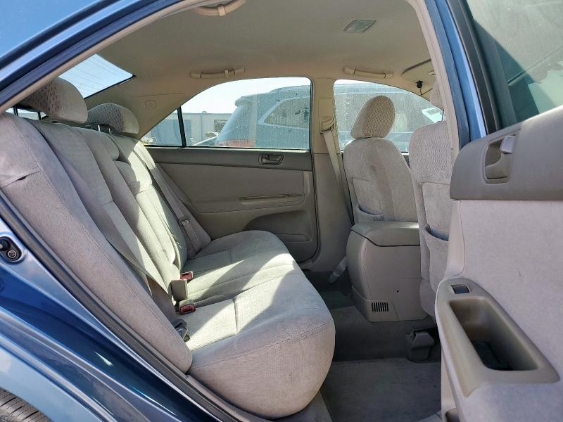Photo 10 from auction – 2004 TOYOTA CAMRY LE with VIN 4T1BE30K14U837802