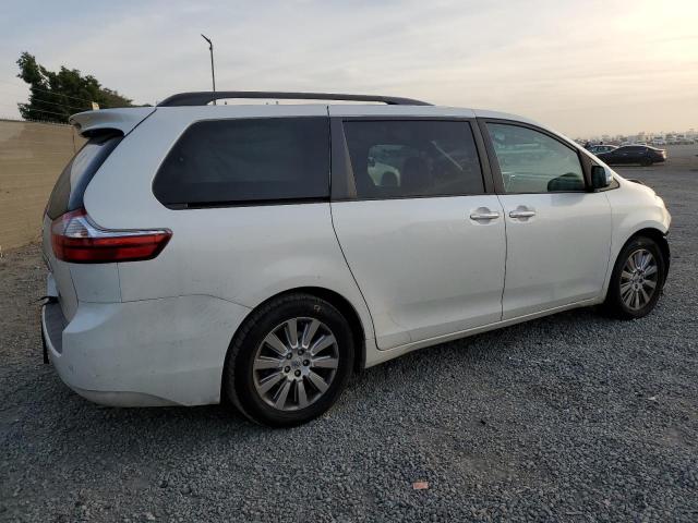 Photo 3 from auction – 2015 TOYOTA SIENNA XLE with VIN 5TDYK3DC6FS633563
