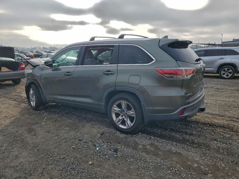 Photo 2 from auction – 2016 TOYOTA HIGHLANDER with VIN 5TDDKRFH5GS226099