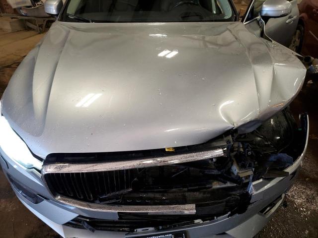 Photo 12 from auction – 2018 VOLVO XC60 T5 MO with VIN YV4102RK5J1066976