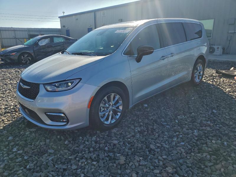CHRYSLER PACIFICA L 2026 with VIN 2C4RC1GG9TR179575 - Photo from auction