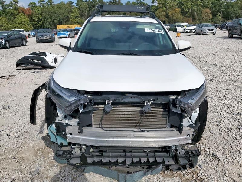 Photo 5 from auction – 2024 TOYOTA RAV4 XLE with VIN 2T3W1RFV3RC289061
