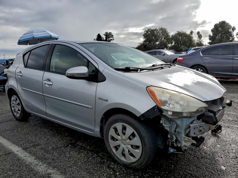Photo 4 from auction – 2012 TOYOTA PRIUS C with VIN JTDKDTB39C1527104