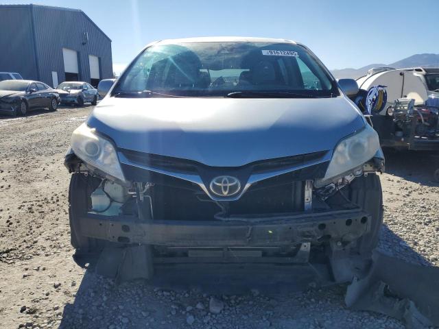 Photo 5 from auction – 2018 TOYOTA SIENNA LE with VIN 5TDKZ3DC3JS920174