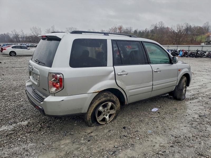 Photo 3 from auction – 2006 HONDA PILOT EX with VIN 2HKYF18516H504785