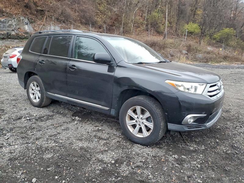 Photo 4 from auction – 2012 TOYOTA HIGHLANDER with VIN 5TDBK3EH4CS155011