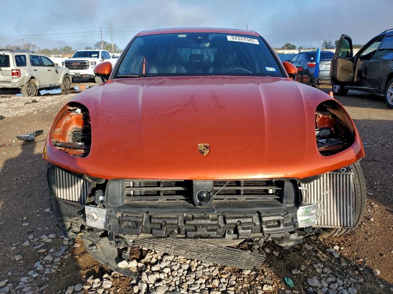 Photo 5 from auction – 2024 PORSCHE MACAN GTS with VIN WP1AF2A50RLB55862