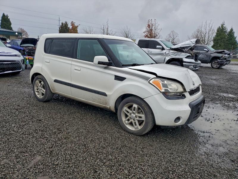 Photo 4 from auction – 2010 KIA SOUL + with VIN KNDJT2A23A7029346