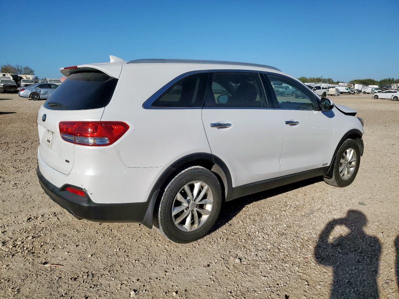 Photo 3 from auction – 2016 KIA SORENTO LX with VIN 5XYPGDA35GG069930