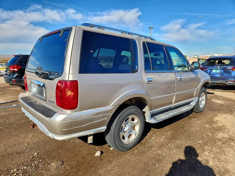 Photo 3 from auction – 2000 LINCOLN NAVIGATOR with VIN 5LMPU28A8YLJ06341