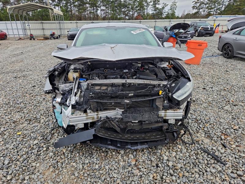 Photo 5 from auction – 2014 FORD FUSION S with VIN 3FA6P0G77ER394652