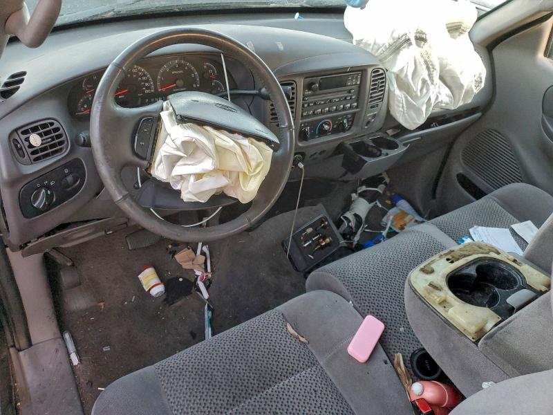 Photo 8 from auction – 2002 FORD F150 with VIN 1FTRX17W32NA61609