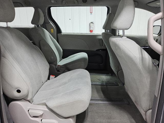 Photo 11 from auction – 2014 TOYOTA SIENNA with VIN 5TDZK3DC0ES521084