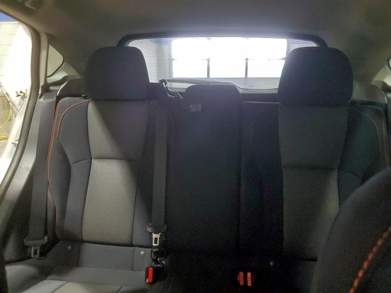 Photo 10 from auction – 2018 SUBARU CROSSTREK with VIN JF2GTADC3JH301575
