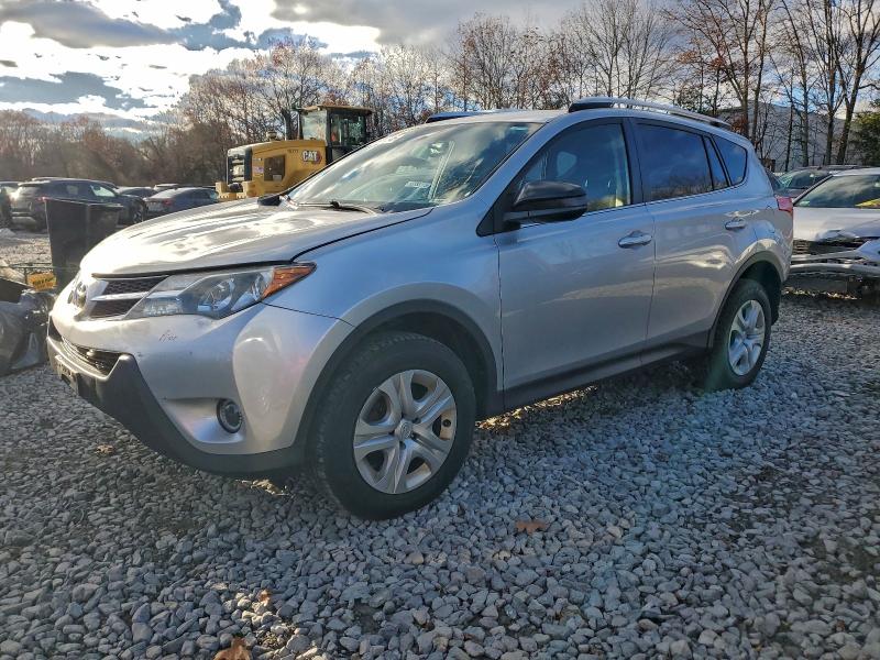 Photo 1 from auction – 2015 TOYOTA RAV4 LE with VIN JTMBFREV5FD146816