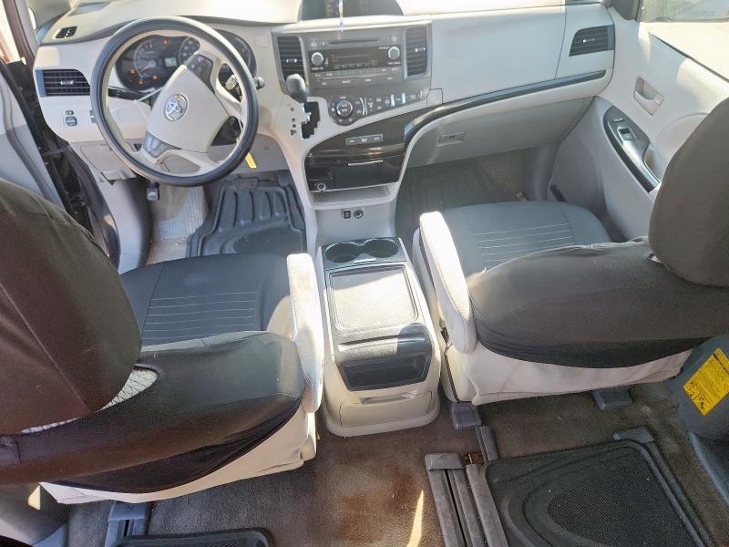 Photo 8 from auction – 2013 TOYOTA SIENNA LE with VIN 5TDKK3DC3DS309232
