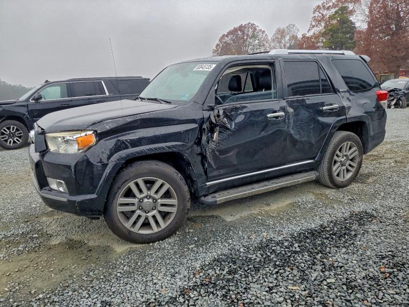 TOYOTA 4RUNNER SR 2011 with VIN JTEBU5JR6B5065069 - Photo from auction