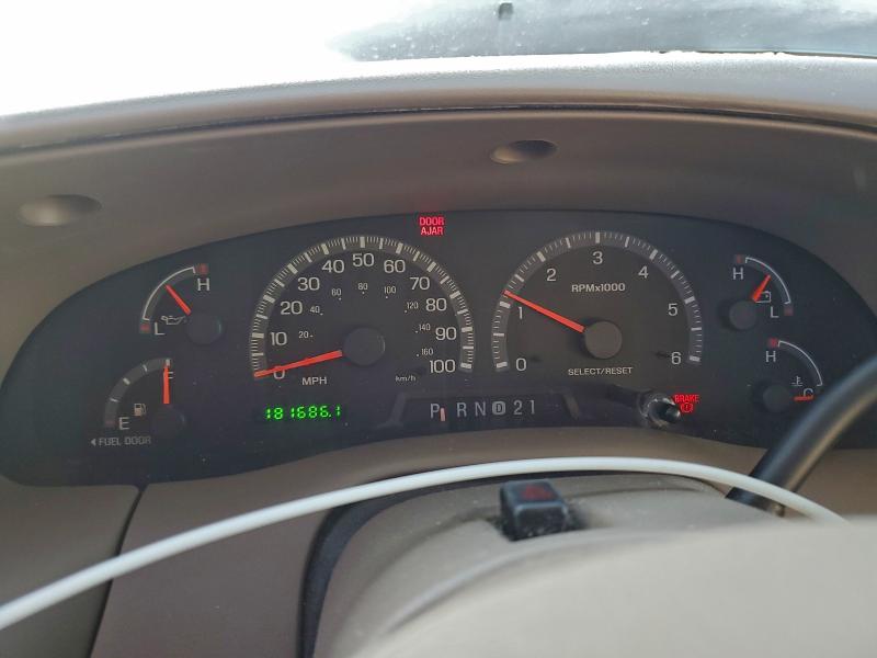Photo 9 from auction – 2002 FORD F150 with VIN 2FTRX18W32CA70637