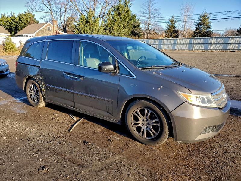 Photo 4 from auction – 2011 HONDA ODYSSEY with VIN 5FNRL5H62BB018623