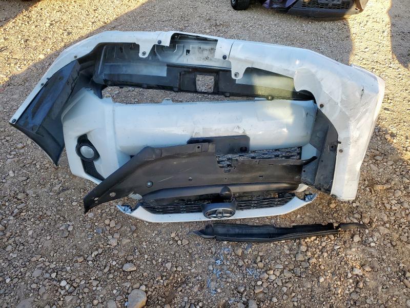 Photo 13 from auction – 2018 TOYOTA 4RUNNER SR with VIN JTEZU5JR4J5179424