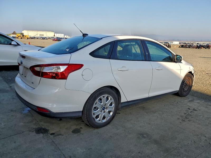 Photo 3 from auction – 2012 FORD FOCUS SE with VIN 1FAHP3F24CL217195