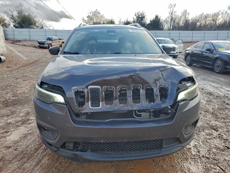 Photo 5 from auction – 2019 JEEP CHEROKEE L with VIN 1C4PJLLB0KD348113