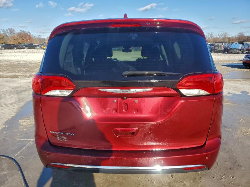 Photo 6 from auction – 2017 CHRYSLER PACIFICA T with VIN 2C4RC1BG3HR583258