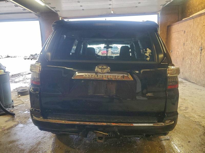 Photo 6 from auction – 2017 TOYOTA 4RUNNER SR with VIN JTEBU5JR9H5477043