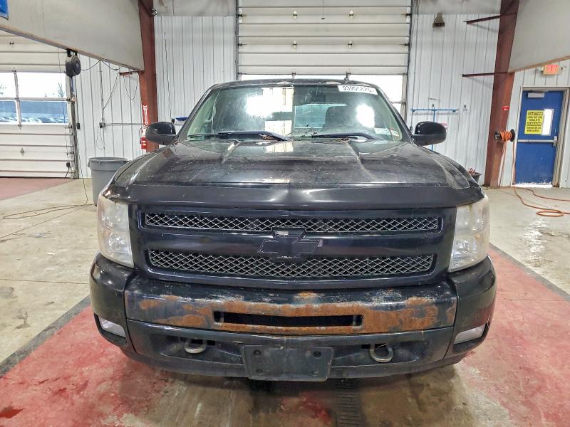 Photo 5 from auction – 2011 CHEVROLET SILVERADO with VIN 3GCPKSE30BG355854