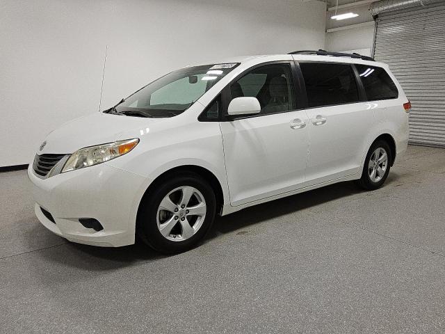Photo 1 from auction – 2014 TOYOTA SIENNA LE with VIN 5TDKK3DC4ES495638