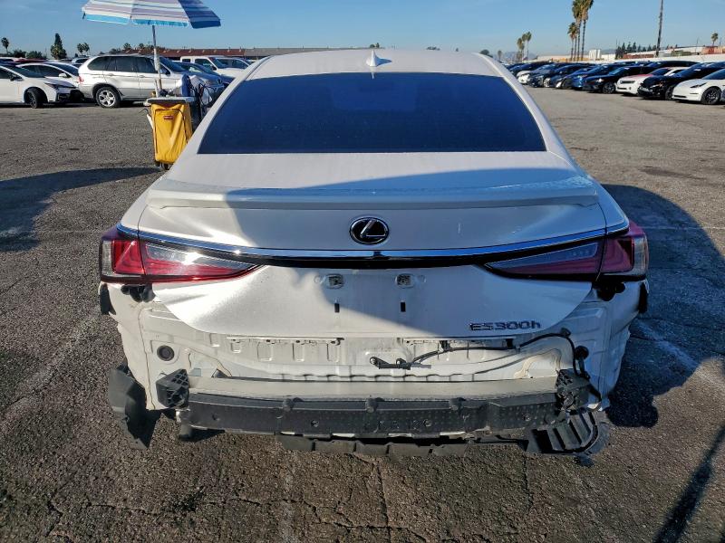Photo 6 from auction – 2021 LEXUS ES with VIN 58ACA1C17MU003789