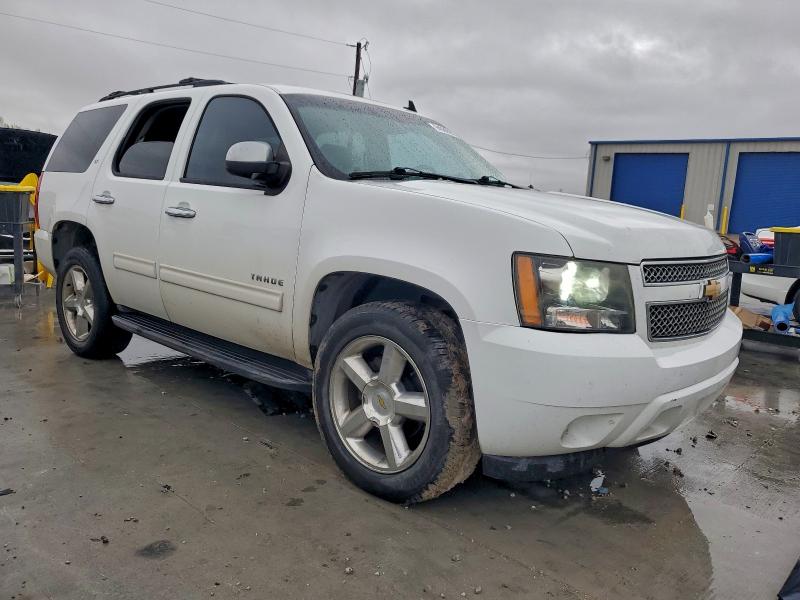 Photo 4 from auction – 2011 CHEVROLET TAHOE with VIN 1GNSCBE03BR368103