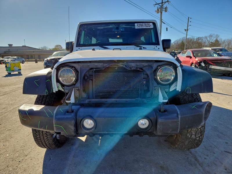 Photo 5 from auction – 2016 JEEP WRANGLER U with VIN 1C4BJWDG1GL244104