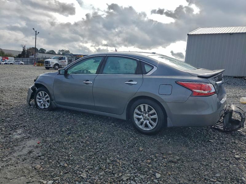 Photo 2 from auction – 2015 NISSAN ALTIMA 2.5 with VIN 1N4AL3APXFC167133