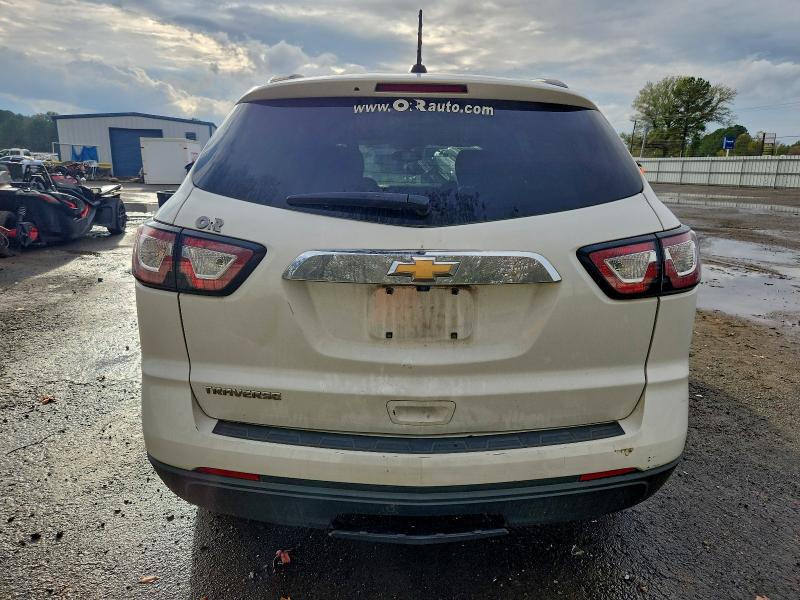 Photo 6 from auction – 2017 CHEVROLET TRAVERSE L with VIN 1GNKRFED1HJ341739