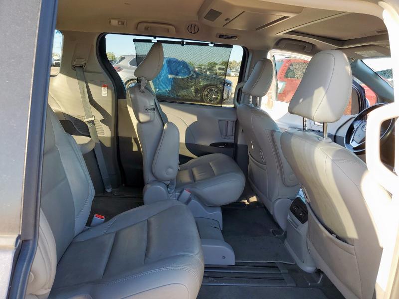 Photo 11 from auction – 2018 TOYOTA SIENNA XLE with VIN 5TDYZ3DC7JS961207