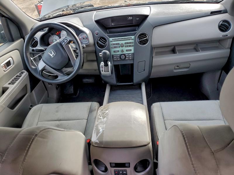 Photo 8 from auction – 2011 HONDA PILOT LX with VIN 5FNYF3H20BB046828