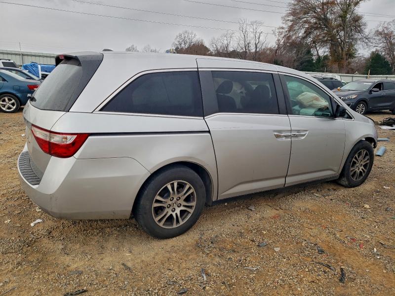 Photo 3 from auction – 2012 HONDA ODYSSEY EX with VIN 5FNRL5H68CB058920