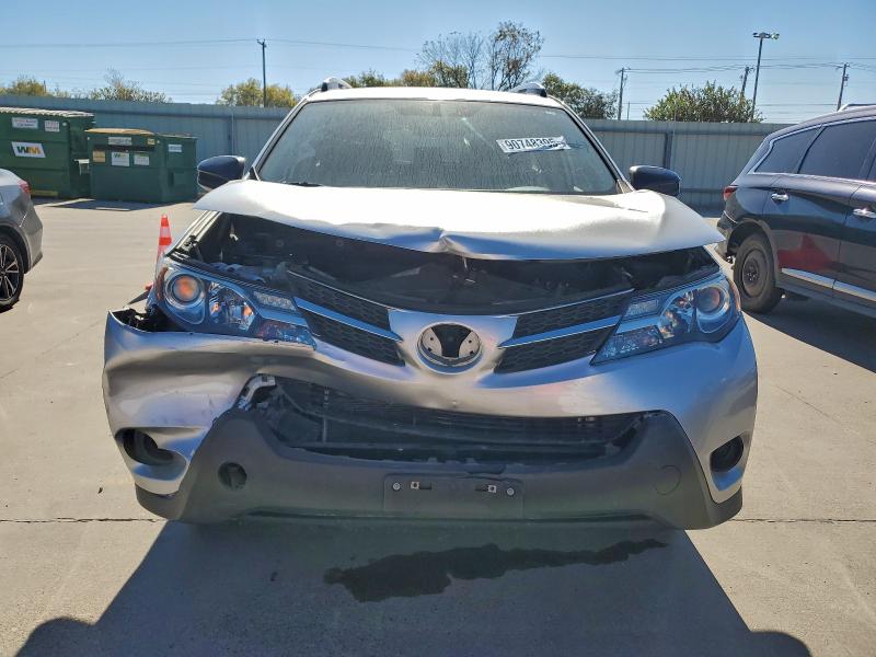 Photo 5 from auction – 2015 TOYOTA RAV4 LE with VIN JTMZFREV6FD079707