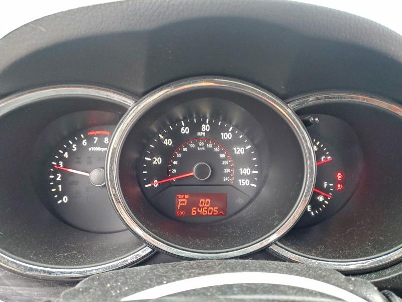 Photo 9 from auction – 2011 KIA SORENTO BA with VIN 5XYKTCA10BG182742
