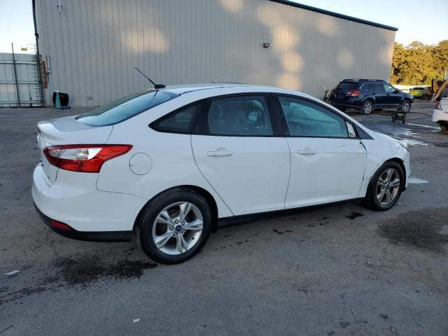 Photo 3 from auction – 2014 FORD FOCUS SE with VIN 1FADP3F22EL353195