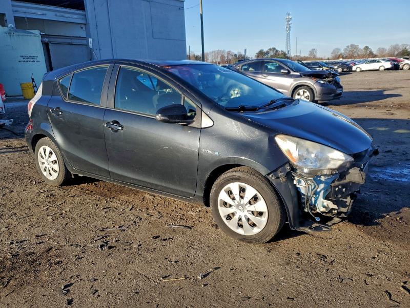 Photo 4 from auction – 2012 TOYOTA PRIUS C with VIN JTDKDTB31C1508546