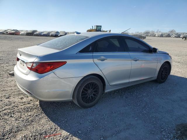 Photo 3 from auction – 2012 HYUNDAI SONATA GLS with VIN 5NPEB4AC2CH342962