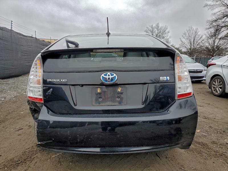 Foto 6 de la subasta – 2011 TOYOTA PRIUS con VIN JTDKN3DU5B5325032