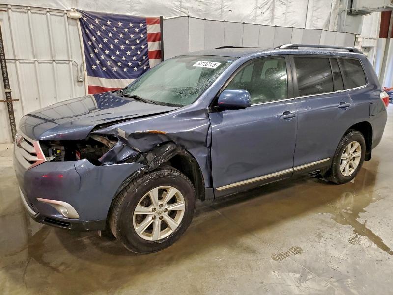 صورة رقم 1 من المزاد - 2013 TOYOTA HIGHLANDER مع VIN 5TDBK3EH0DS242745